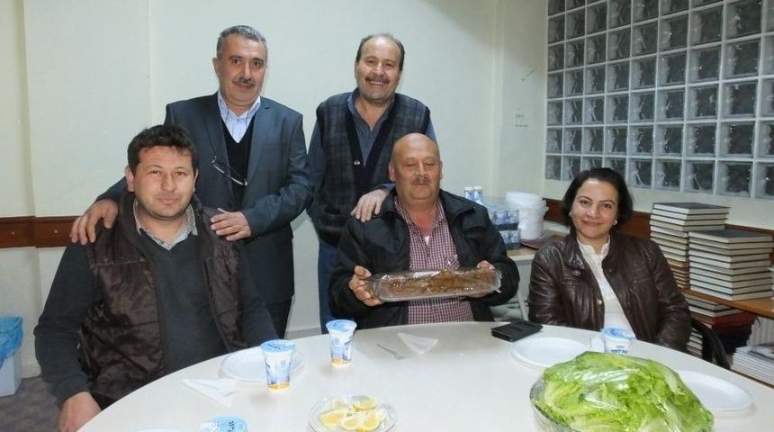 Burhaniye&rsquo;de 14 Sivil Toplum &Ouml;rg&uuml;t&uuml;, "&uuml;mmetin Selameti İ&ccedil;in Evet" Dedi