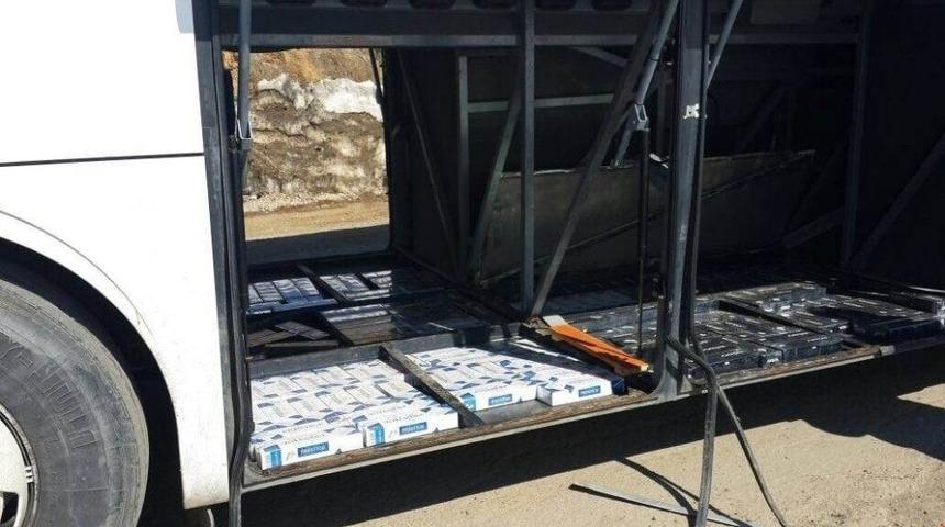 Hakkari&rsquo;de Ka&ccedil;ak Sigara Operasyonu