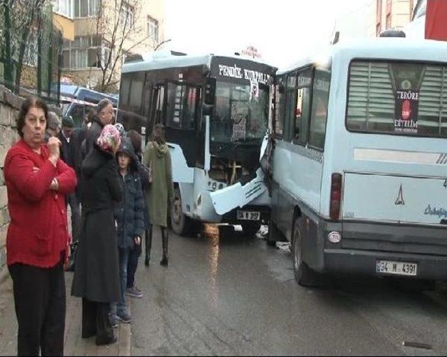 Kartal'da Iki Minibüs Çarpıştı: 7 Yaralı (2)