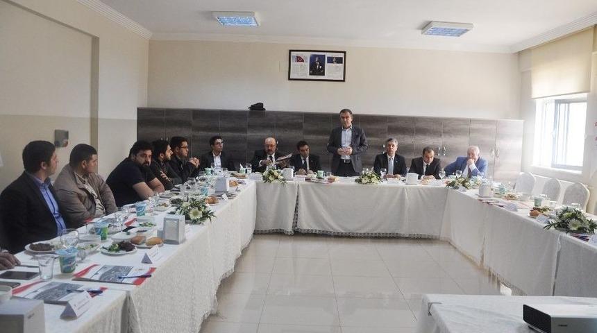 Organize Sanayi Bölgesi Yönetim Kurulu Başkanı Deniz Köken: