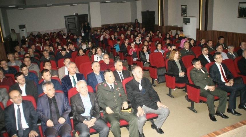 Devrek&rsquo;te İstiklal Marşı&rsquo;nın Kabul&uuml; Kutlandı