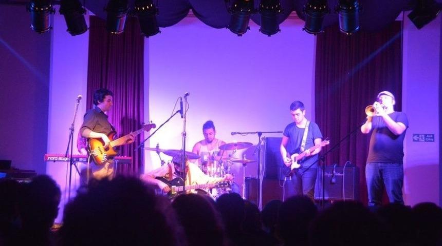 Ahmet Beyler M&uuml;zik Grubu Alternatif Sahne&rsquo;yi Salladı