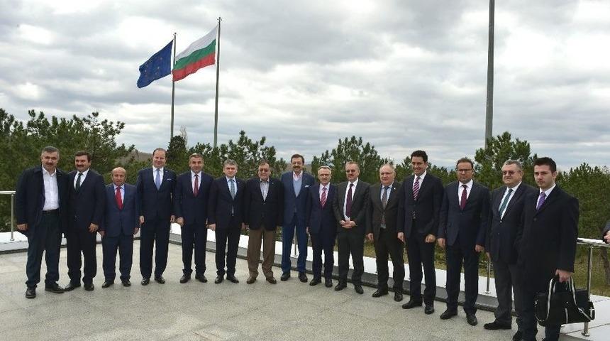 Maliye Bakanı Ağbal Ve Tobb Başkanı Hisarcıklıoğlu, Kapıkule Tır Parkında İncelemelerde Bulundu