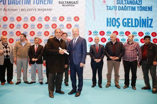 Sultangazi Belediyesi 643 Vatandaşı Tapu Sahibi Yaptı