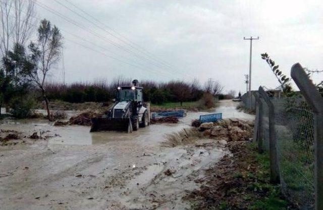 Anamur'da Sel Seraları Vurdu