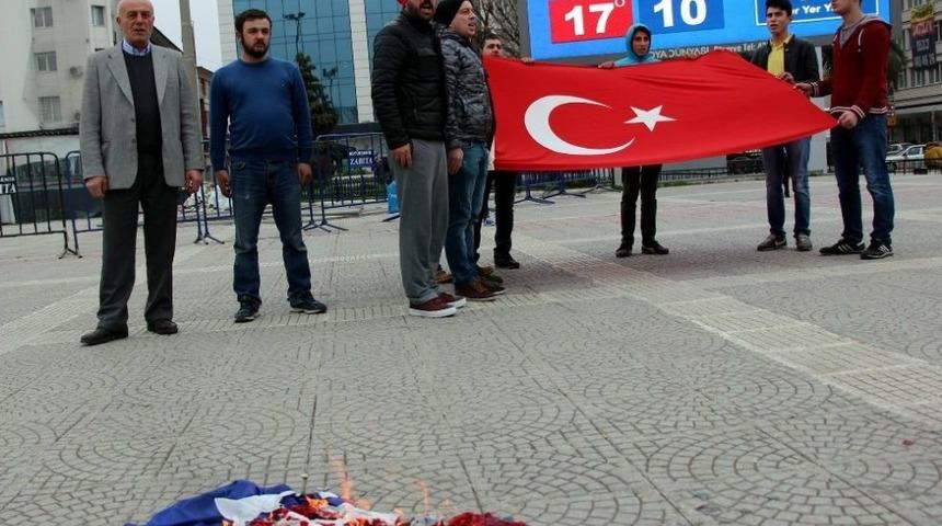 Samsun&rsquo;da Hollanda Bayrağı Yakıldı
