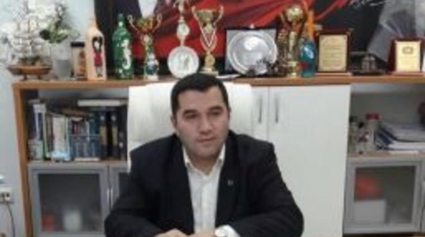 Ayvalık&rsquo;ta Memur Sen - Eğitim Bir Sen&rsquo;den İstiklal Marşı A&ccedil;ıklaması