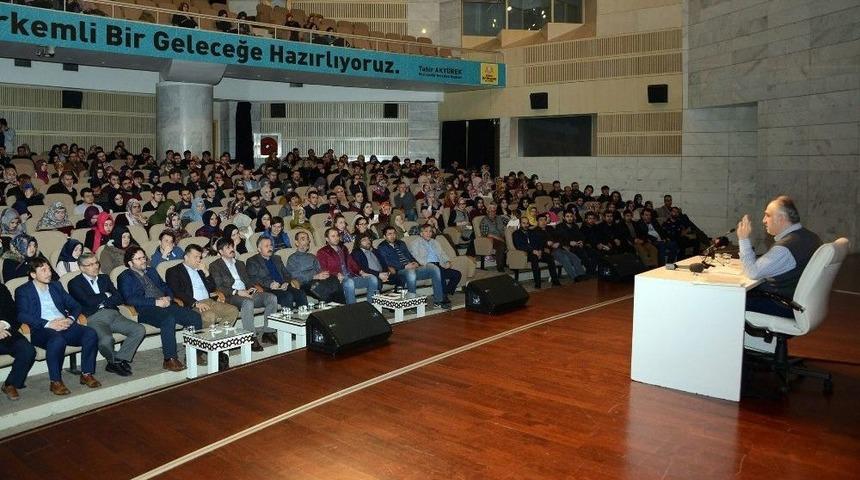 T&uuml;rkistan&rsquo;dan Anadolu&rsquo;ya Bilim Ve Felsefe Anlatıldı