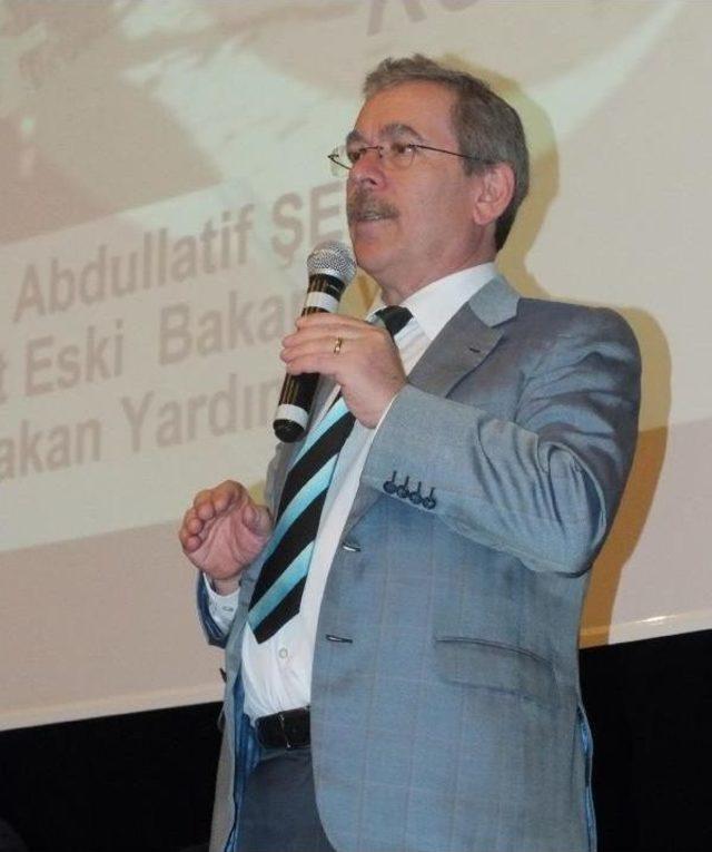 Berhan Şimşek: Paketin 8 Maddesi Esad Anayasasından Alıntı