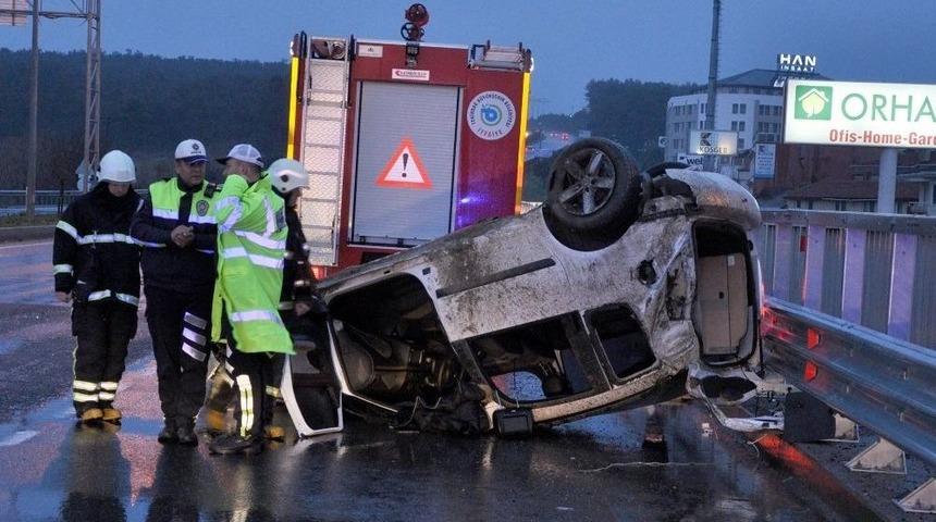 Tekirdağ&rsquo;da Hafif Ticari Ara&ccedil; Takla Attı: 6 Yaralı