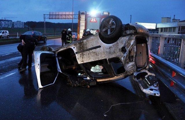 Tekirdağ’da Hafif Ticari Araç Takla Attı: 6 Yaralı