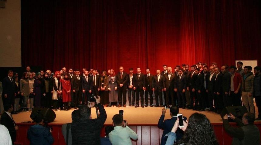 Başbakan Yardımcısı Canikli, Trabzon&rsquo;da &Uuml;niversite &Ouml;ğrencilerine Hitap Etti