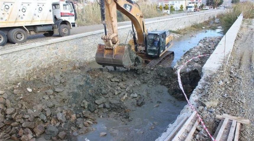 Fethiye K&ouml;rfezi&rsquo; Nin Dolmaması İ&ccedil;in &Ccedil;alışmalar Devam Ediyor
