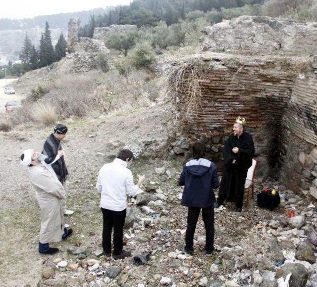 Öğrenciler Cep Harçlıklarıyla Kısa Film Çekti