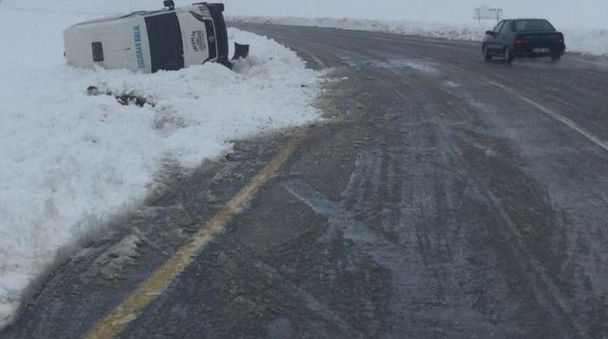 Kar Yağışı Kazalara Neden Oluyor
