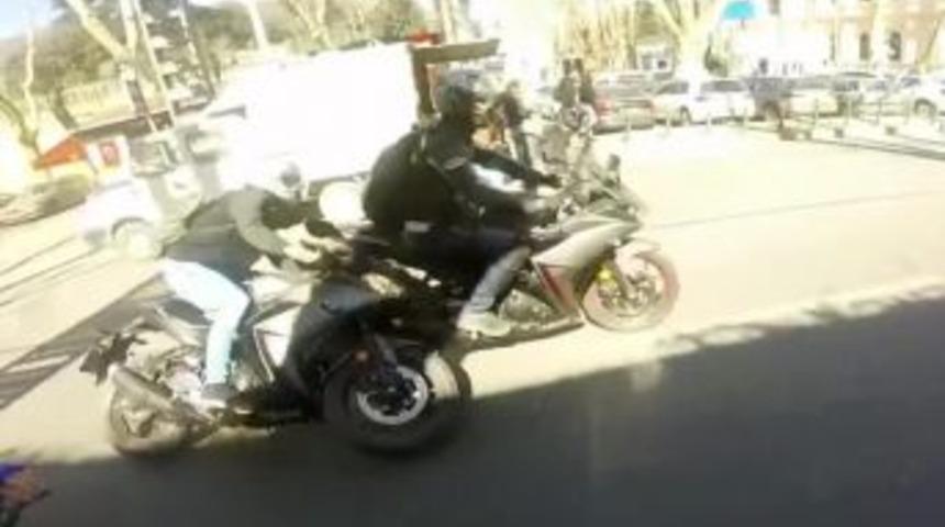 (&ouml;zel Haber) Motosiklet Kazası Kamerada