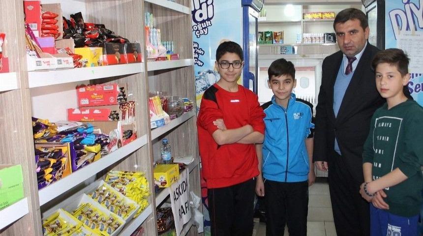 Siirtli &Ouml;ğrencilerden &Ouml;rnek Davranış