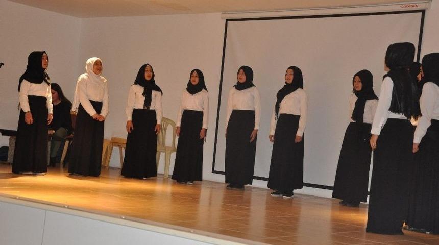 Reyhanlı&rsquo;da İstiklal Marşı&rsquo;nın Kabul&uuml; Ve Mehmet Akif Ersoy&rsquo;u Anma G&uuml;n&uuml; Etkinliği