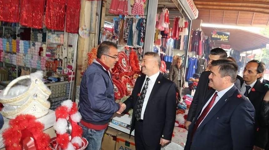 Ak Parti Milletvekillerinin Referandum &Ccedil;alışmaları Devam Ediyor