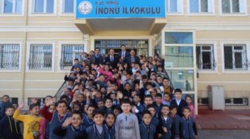İlkokula Spor Malzemesi Desteği