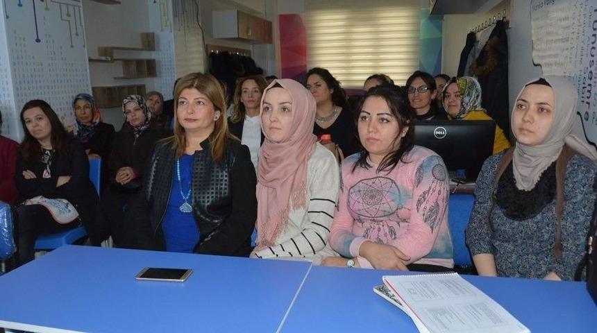 Madde Kullanan Çocuklardaki Değişiklikler Kadınlara Anlatıldı