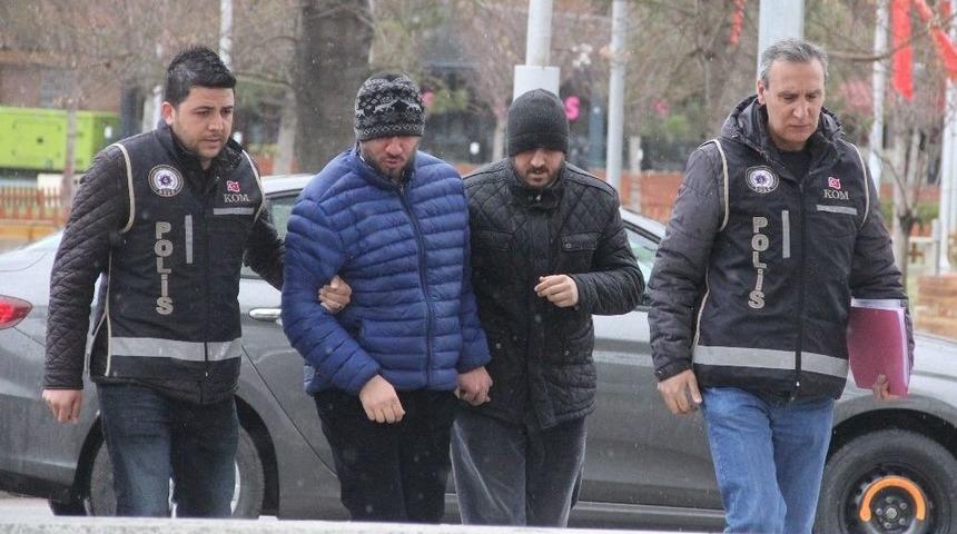 Fet&ouml; Ş&uuml;phelisi 3 Kişi Adliyeye Sevk Edildi