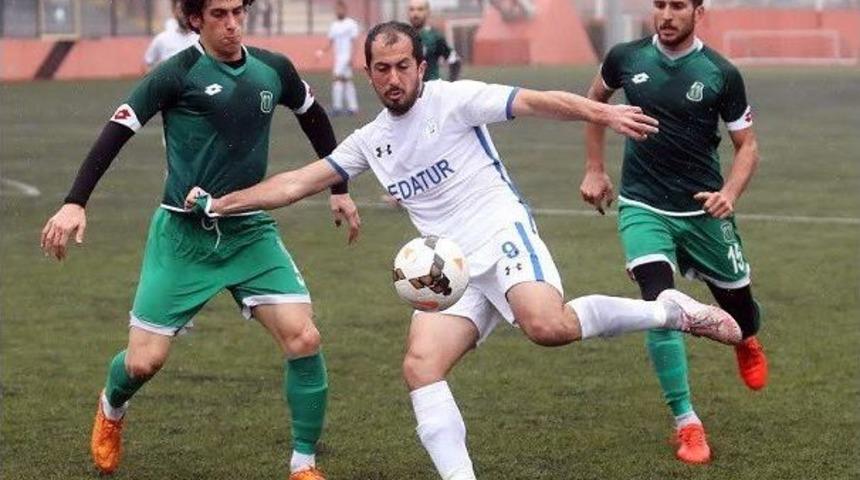 Beylikd&uuml;z&uuml;spor Zirveye Ortak Oldu