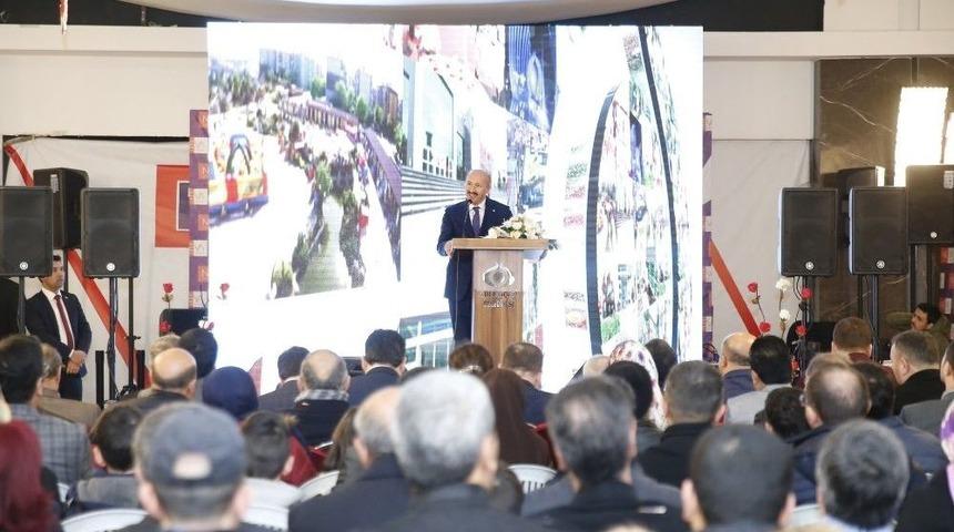 Sultangazi&rsquo;ye Yeni Alışveriş Merkezi