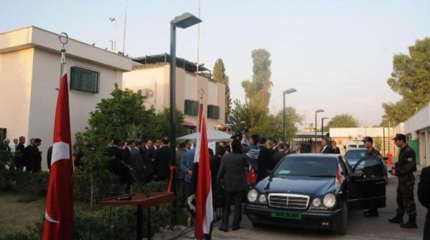 Chp'li &Ouml;zt&uuml;rk Yılmaz: Musul Konsolosluğu'ndaki &Ccedil;i&ccedil;ekler, G&uuml;vercinler, Anılarım Yok Oldu