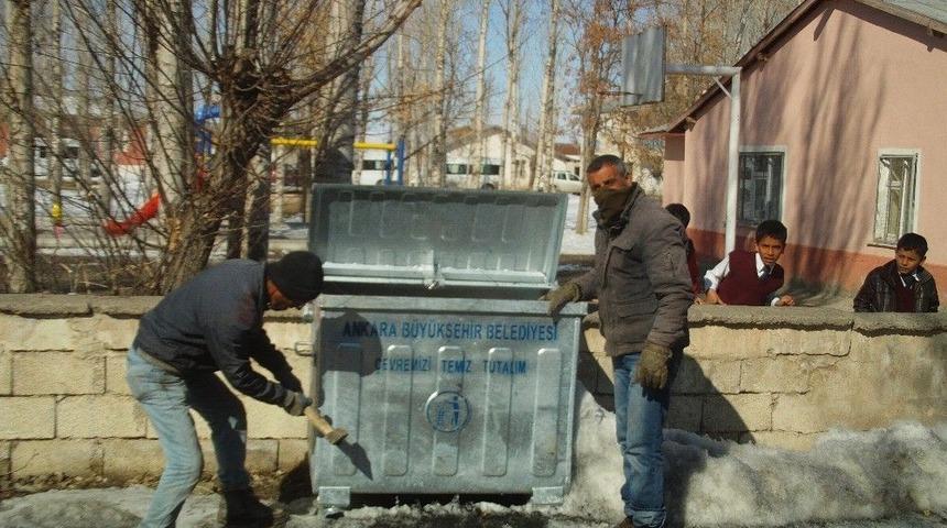 &Ouml;zalp İl&ccedil;esinde Bahar Temizliği