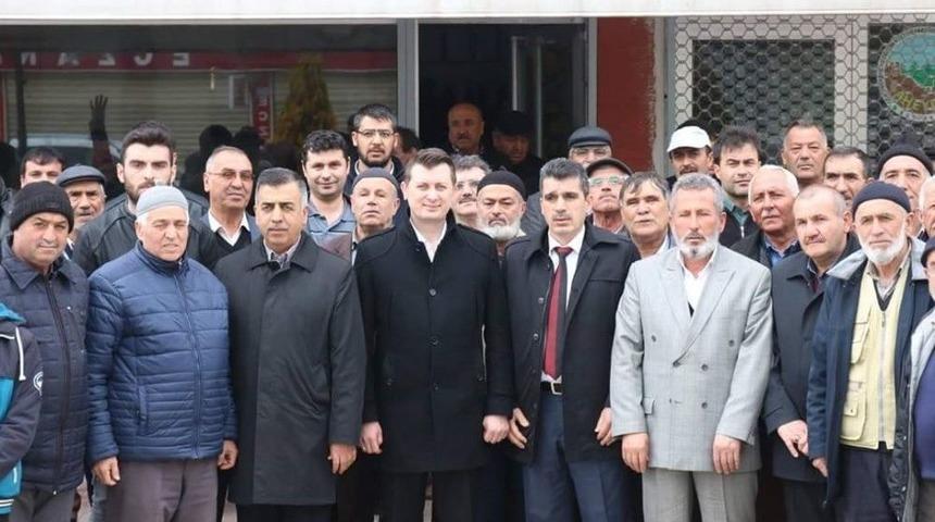 Ak Parti Referandum &Ccedil;alışmalarını S&uuml;rd&uuml;r&uuml;yor