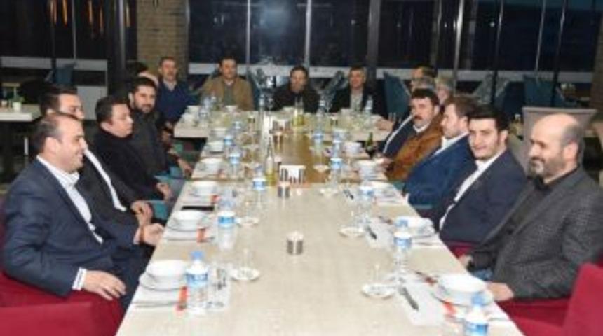 Başkan Tiryaki Altındağlı M&uuml;teahhitlerle Buluştu