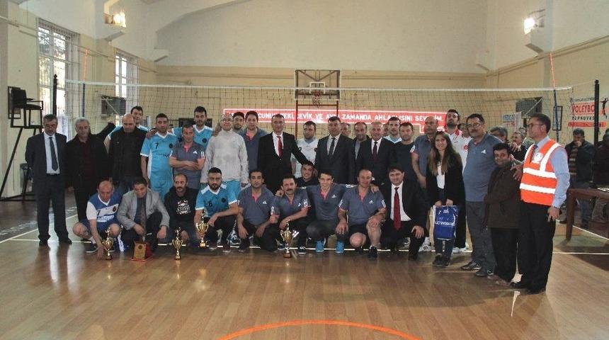 Karayolları 6&rsquo;ncı B&ouml;lge M&uuml;d&uuml;rl&uuml;ğ&uuml;nde Voleybol Turnuvası D&uuml;zenlendi