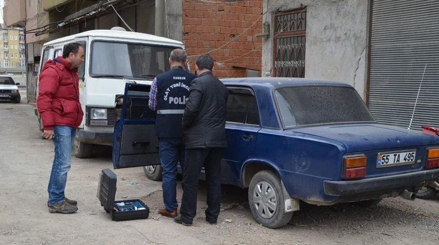 Bafra’da Otomobilden Teyp Hırsızlığı