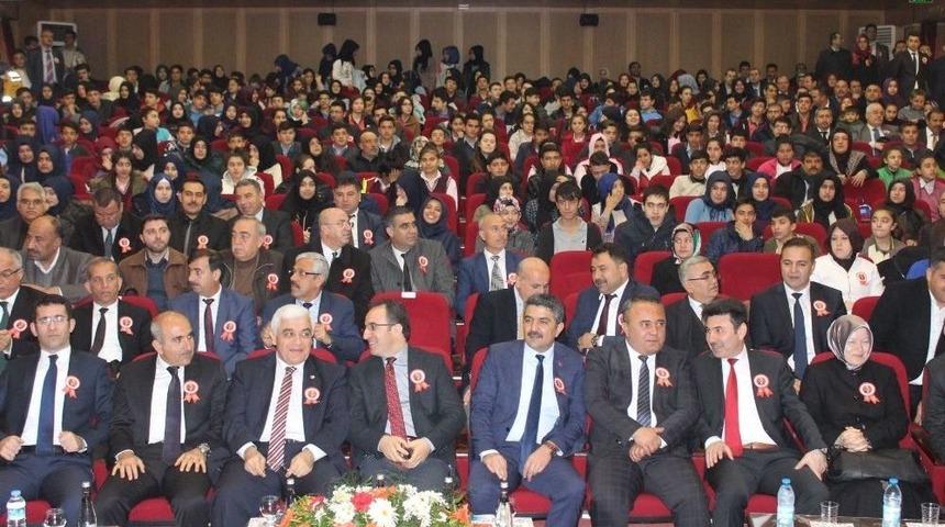 İstiklal Marşı&rsquo;nın Kabul&uuml; Ve Mehmet Akif Ersoy&rsquo;u Anma G&uuml;n&uuml; Kilis&rsquo;te T&ouml;renle Kutlandı