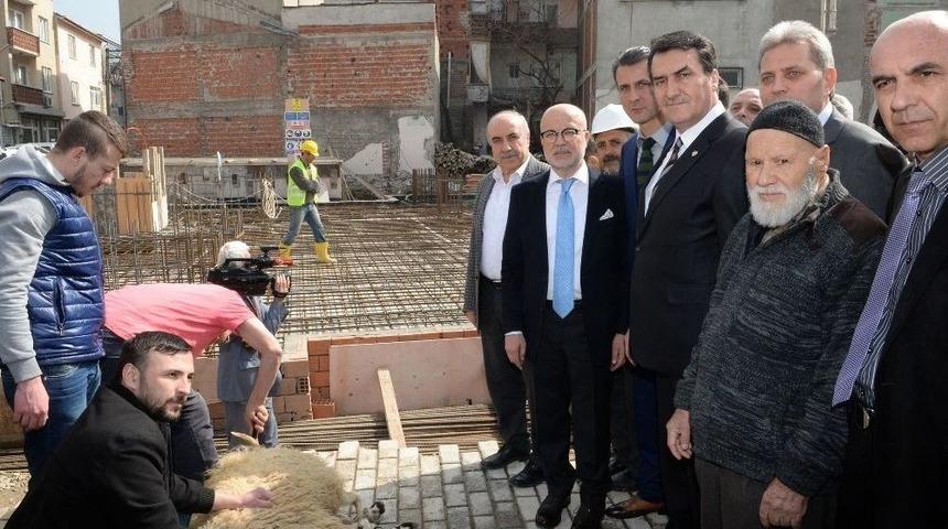 Kemer&ccedil;eşme Yeni Camiye Kavuşuyor