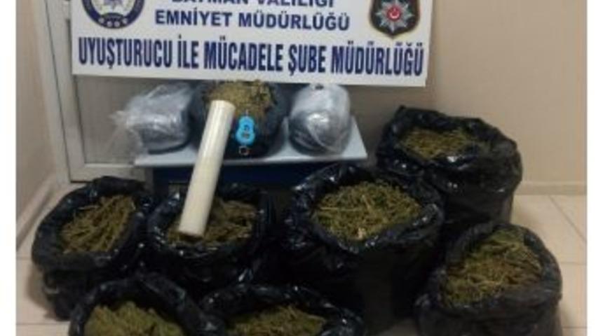 Batman&rsquo;da 50 Kilo 200 Gram Esrar Ele Ge&ccedil;irildi