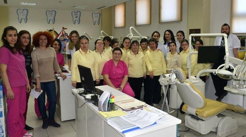 Engellilere Diş Muayenesi