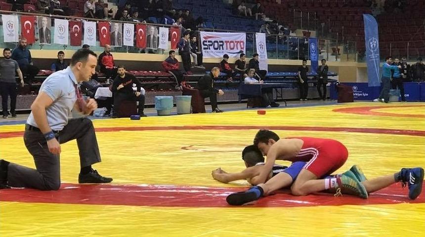 24 İlden 400 Sporcu Yarıştı