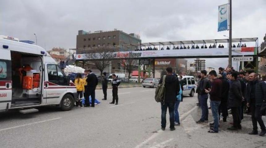 Otomobilin &Ccedil;arptığı Minik Mustafa &Ouml;ld&uuml;