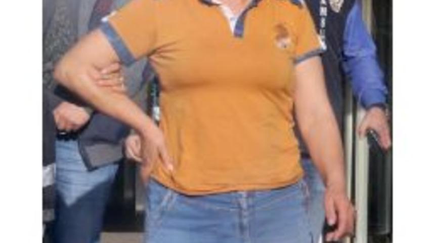 Şantajla, Market Sahibinden 33 Bin 500 Lira Aldılar