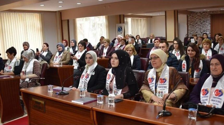 Başkan &Ccedil;er&ccedil;i, Bosna-hersekli Kadınları Ağırladı