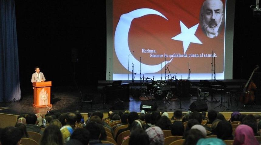 Be&uuml;&rsquo;de İstiklal Marşının 96. Yılı Nedeniyle Konferans D&uuml;zenlendi