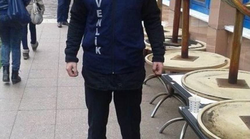 40 G&uuml;n Hastanede Yaşam M&uuml;cadelesi Veren G&uuml;venlik&ccedil;i Hayatını Kaybetti