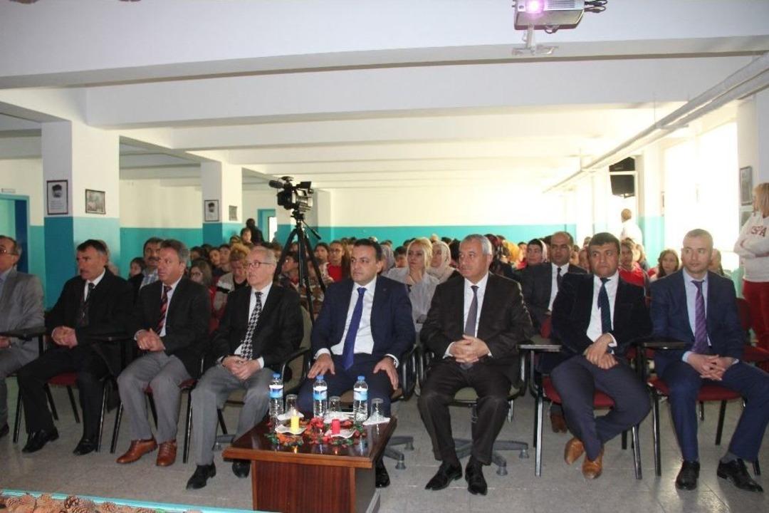 İstiklal Marşı&rsquo;nın Kabul&uuml;n&uuml;n 96&rsquo;ncı Yıl D&ouml;n&uuml;m&uuml; İncesu&rsquo;da Kutlandı