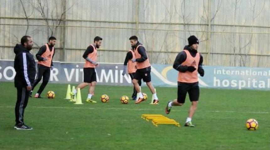 Gaziantepspor, Kayserispor Ma&ccedil;ı Hazırlıklarını S&uuml;rd&uuml;r&uuml;yor