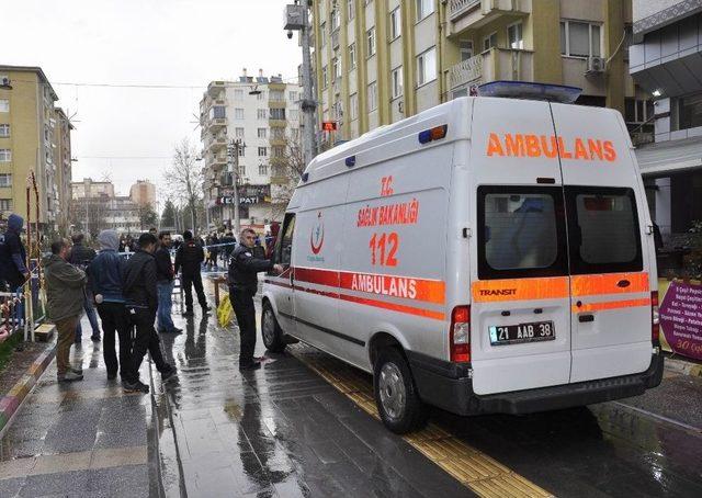 Diyarbakır’da Silahlı Kavga: 4 Yaralı