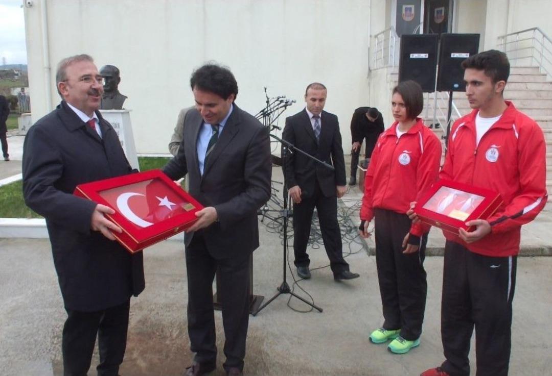 &Ccedil;anakkale&rsquo;den Yola &Ccedil;ıkan Kutsal Emanetler Balıkesir&rsquo;e Ulaştı