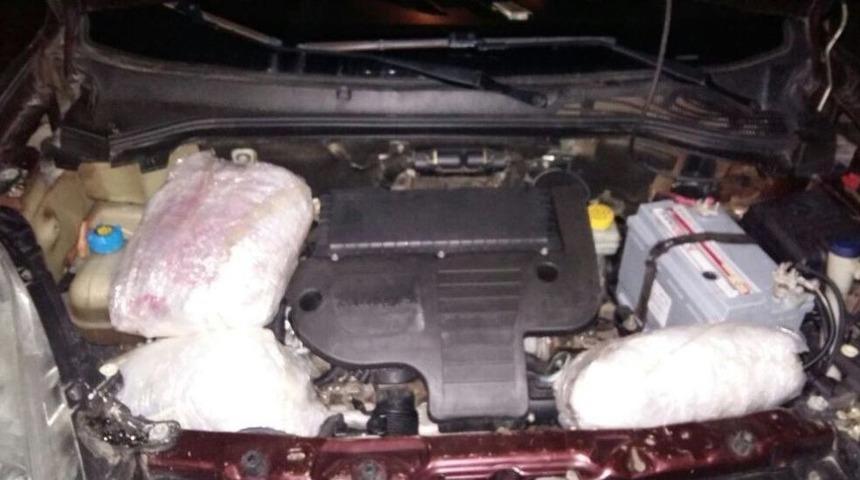 Bing&ouml;l&rsquo;de Otomobil Motorunda Uyuşturucu Ele Ge&ccedil;irildi