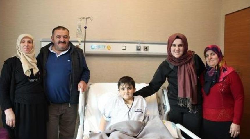 &Uuml;niversiteli Abladan Ortaokullu Kardeşe Hayat